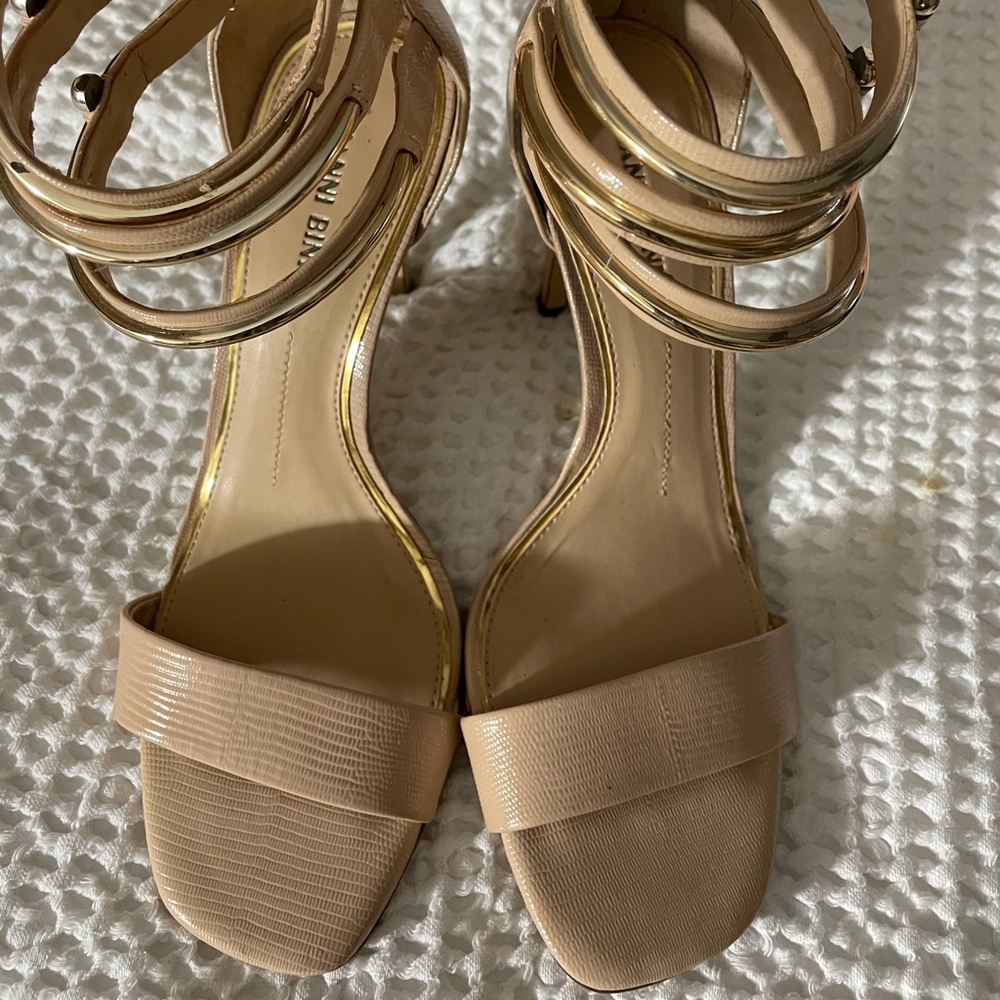 Gianni Bini Heels Size 9 M